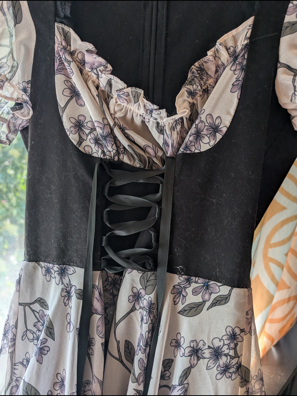 Floral Lace-Trim Mini Dress in Black and Ivory - Picture 3 of 4